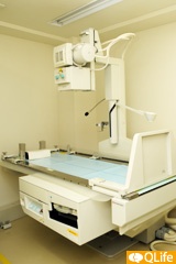3階の検査センターではレントゲンや超音波などの機械による検査が可能。